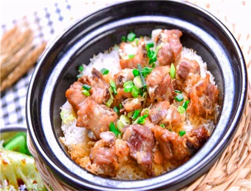 霸胃煲仔飯加盟