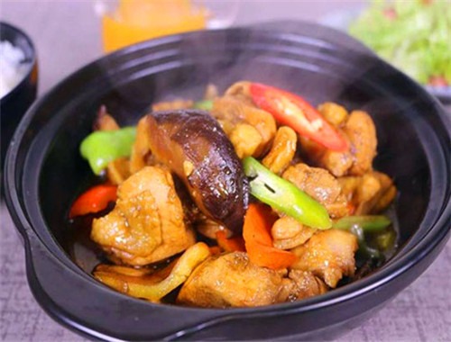一品緣黃燜雞米飯加盟