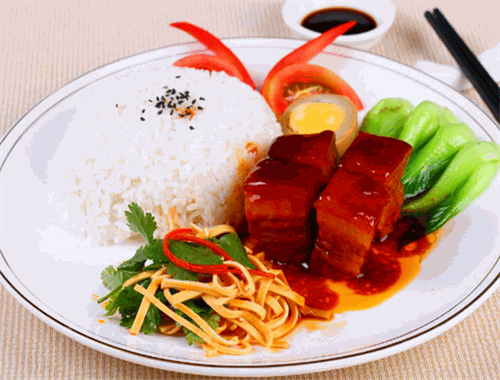 阿婆鹵肉飯加盟