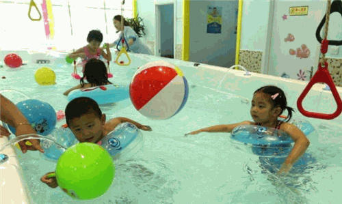 梵睿國際親子游泳俱樂部加盟