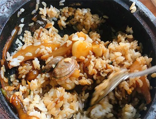 蛙魚姬沸騰石鍋飯加盟