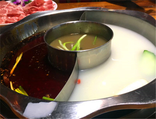 萬(wàn)家燈火歡樂(lè)火鍋