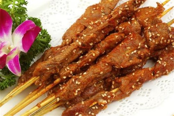 奇香聚無(wú)煙燒烤加盟