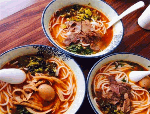 梁小擔(dān)牛肉粉