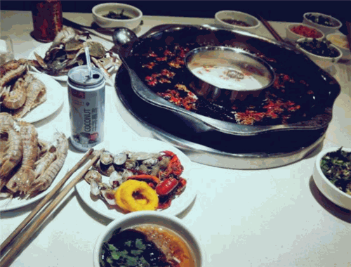 鹽工號(hào)子自助火鍋