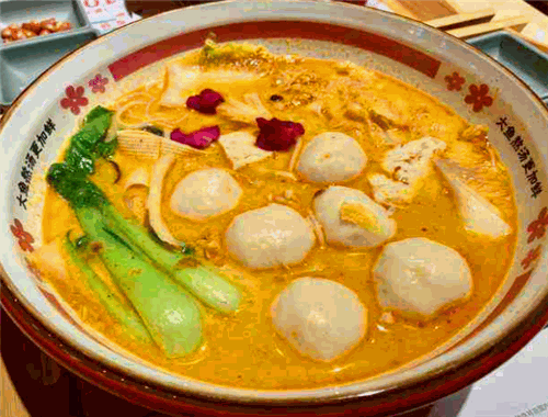 漁家船艙魚湯粉