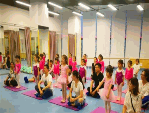 貝九少兒藝術中心