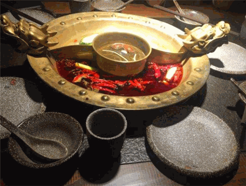 沸辣生態(tài)老火鍋
