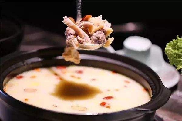 苗韻竹蓀鵝餐飲
