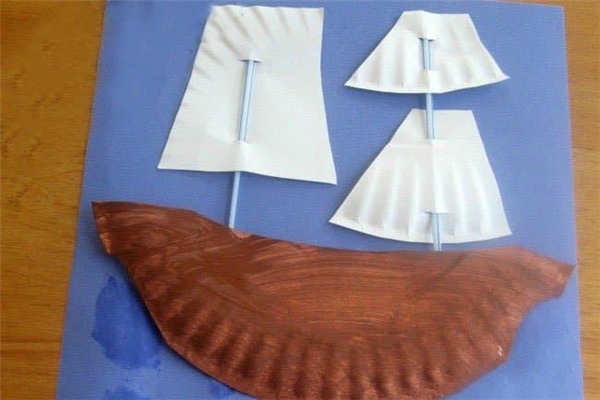 藍(lán)色金國際少兒美術(shù)加盟