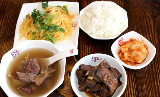 牛肉傳中式快餐加盟