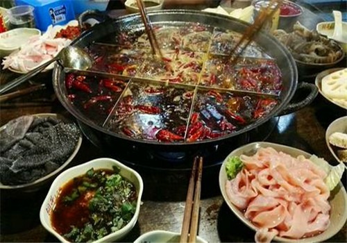 洞子碼頭火鍋加盟