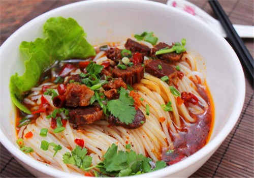 三品王牛肉粉加盟