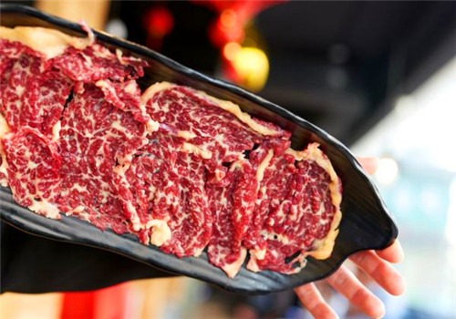 潮牛莊園鮮牛肉火鍋加盟