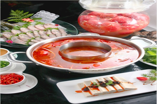 籮蘿酸湯魚(yú)火鍋加盟