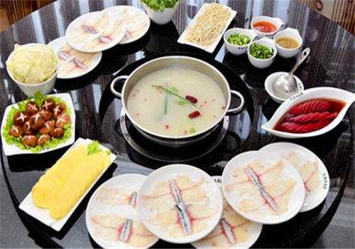 斑魚(yú)莊火鍋加盟