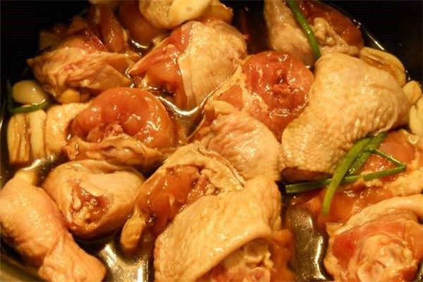 泉味源黃燜雞米飯加盟