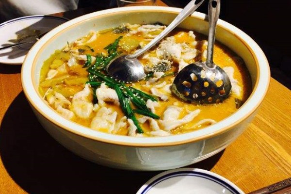 苗家金湯酸菜魚