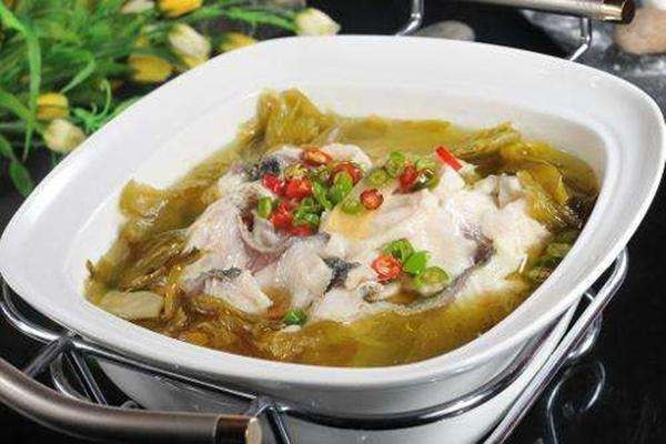 念小魚酸菜魚