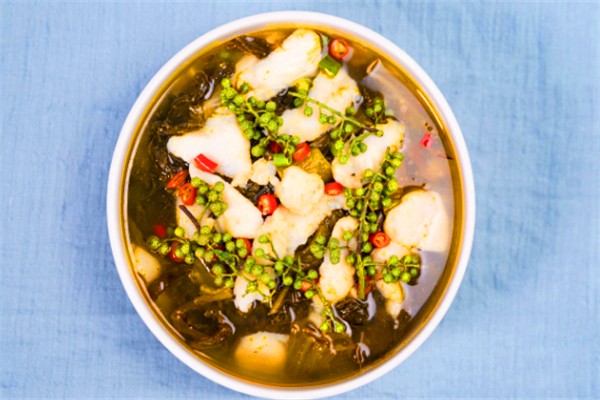 湯小魚酸菜魚飯