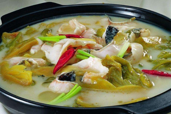 鐵鍋酸菜魚(yú)
