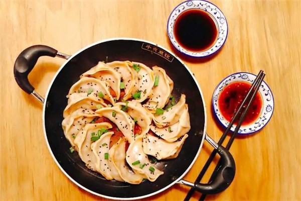 牛蠻煎餃