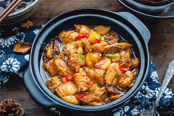 萬(wàn)潤(rùn)街黃燜雞米飯加盟