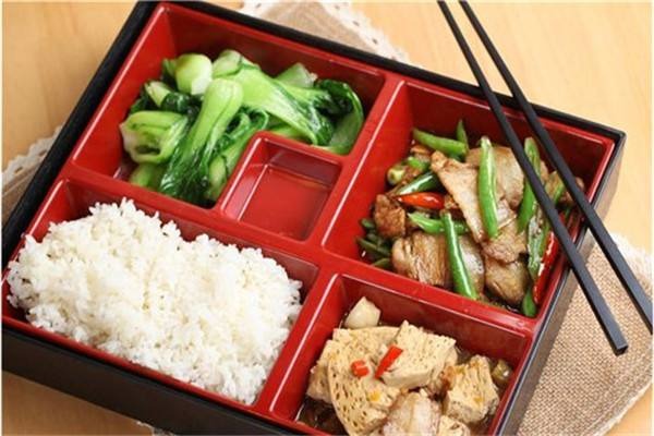 樂(lè)眾快餐加盟