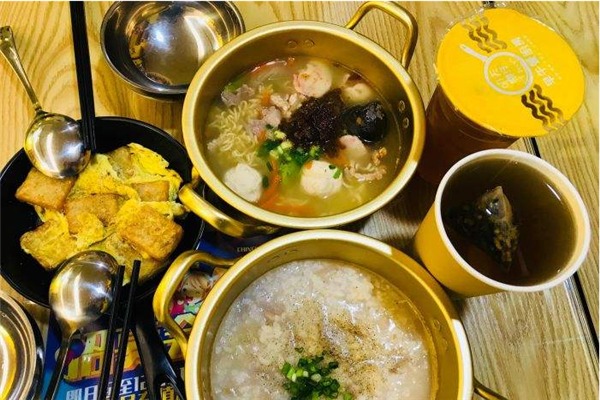 叨天樂(lè)活創(chuàng)意廚房加盟