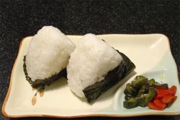 飯小乂飯團(tuán)加盟