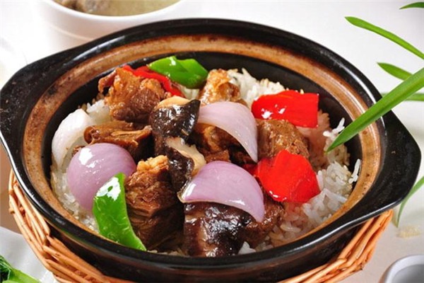 誠記煲仔飯加盟