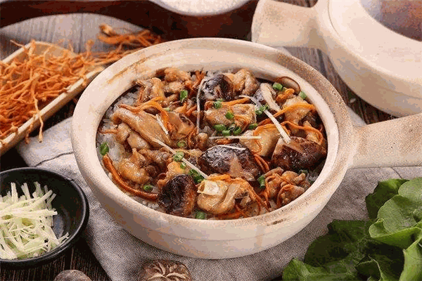 榮記煲仔飯加盟