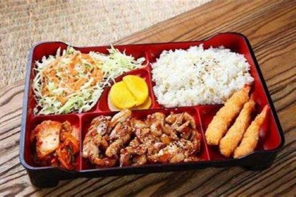 沃娜兔時(shí)尚快餐加盟