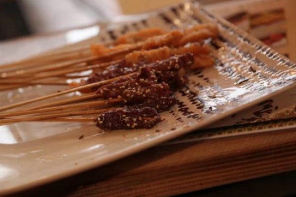 吃嘴貓炸串