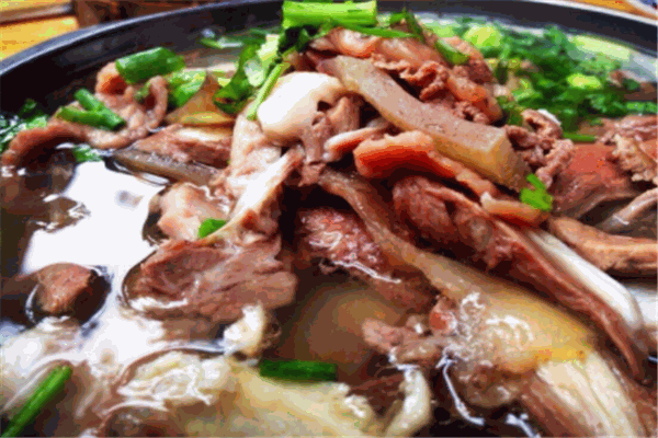 楊三孃蹺腳牛肉加盟