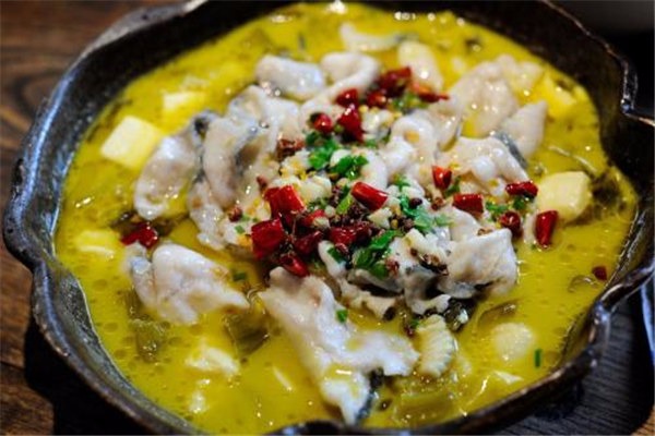 錦食尚魚(yú)火鍋加盟