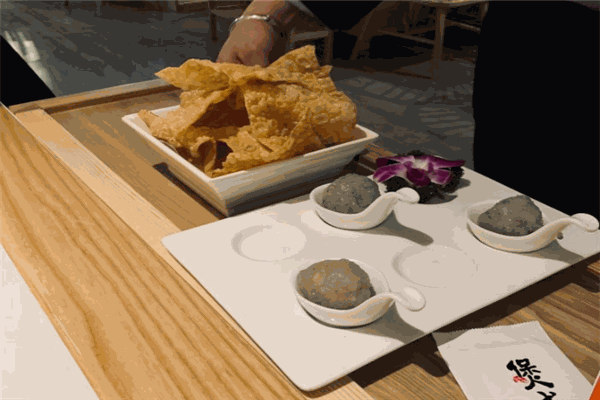 煲盛宮鍋物料理加盟