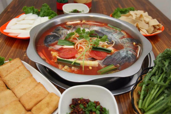 達(dá)江黑豆花魚火鍋加盟