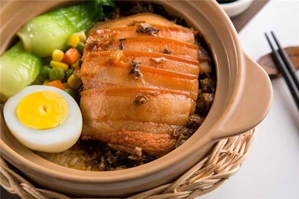門前客宗師煲仔飯加盟