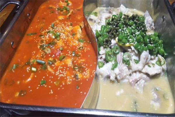 蜀巷魚(yú)火鍋加盟