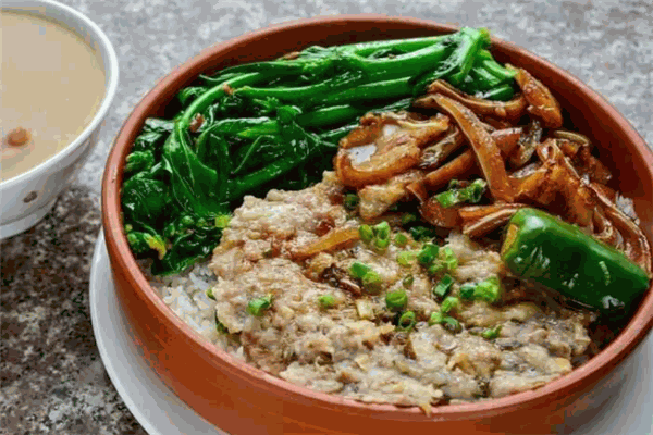 雄記煲仔飯