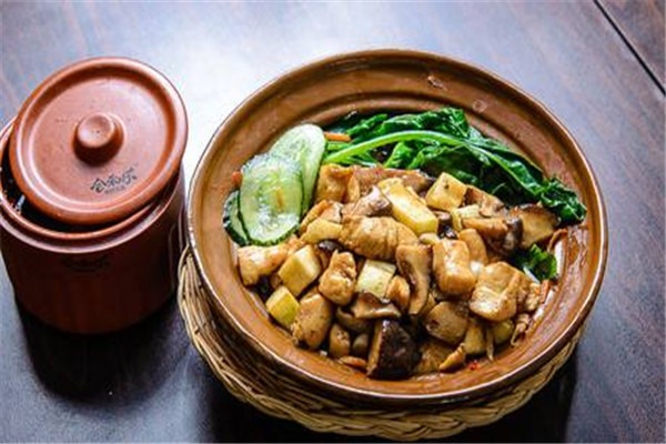 合和樂(lè)煲仔飯加盟