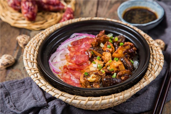 御品香煲仔飯