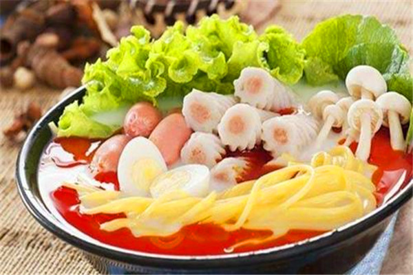無(wú)名眼哥麻辣燙