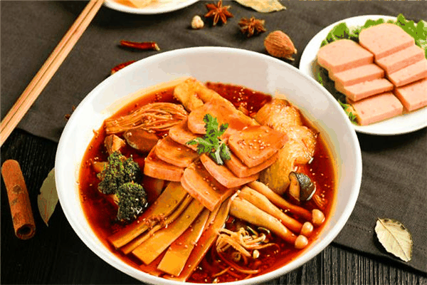 來(lái)燙麻辣燙