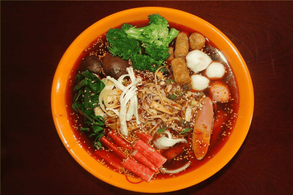 胡軼麻辣燙