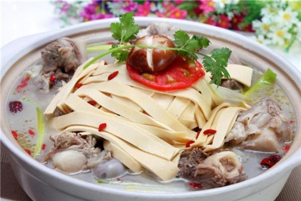 臨港骨頭王湯煲火鍋加盟