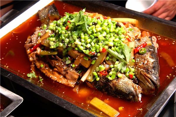 巫山烤全魚(yú)雞公煲加盟