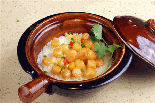 煲食杰砂鍋煲仔飯
