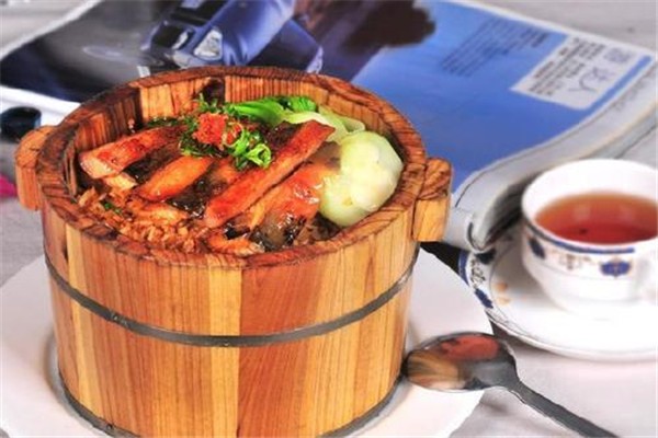 金緣佳木桶飯